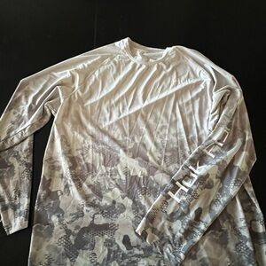 Huk Men's Camouflage Long Sleeve Shirt